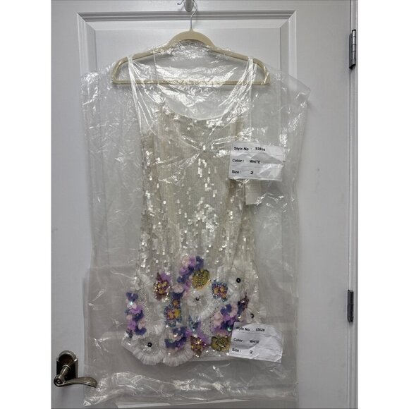 Mac Duggal Size 2 White 3D Floral 93628 Sequin Embellished Mini Cocktail Dress - Picture 12 of 13